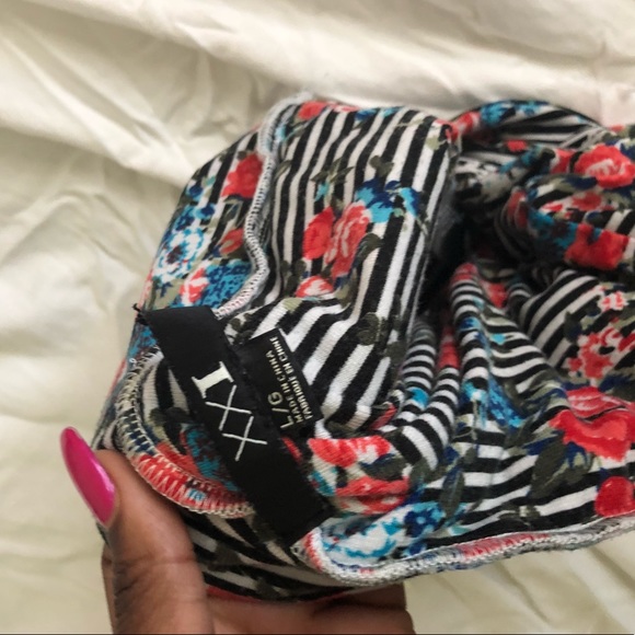 Floral Forever 21 Bodycon miniskirt - Picture 3 of 3